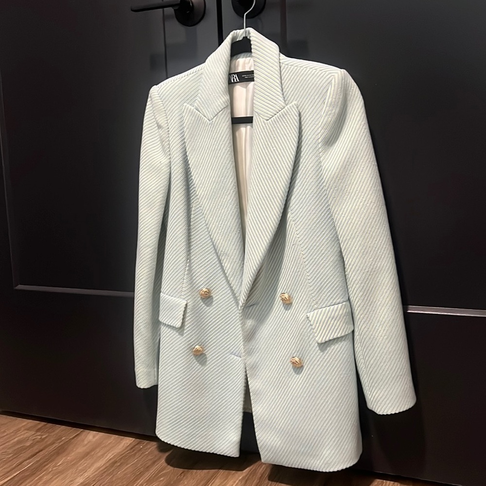Turquoise tweed blazer from Zara